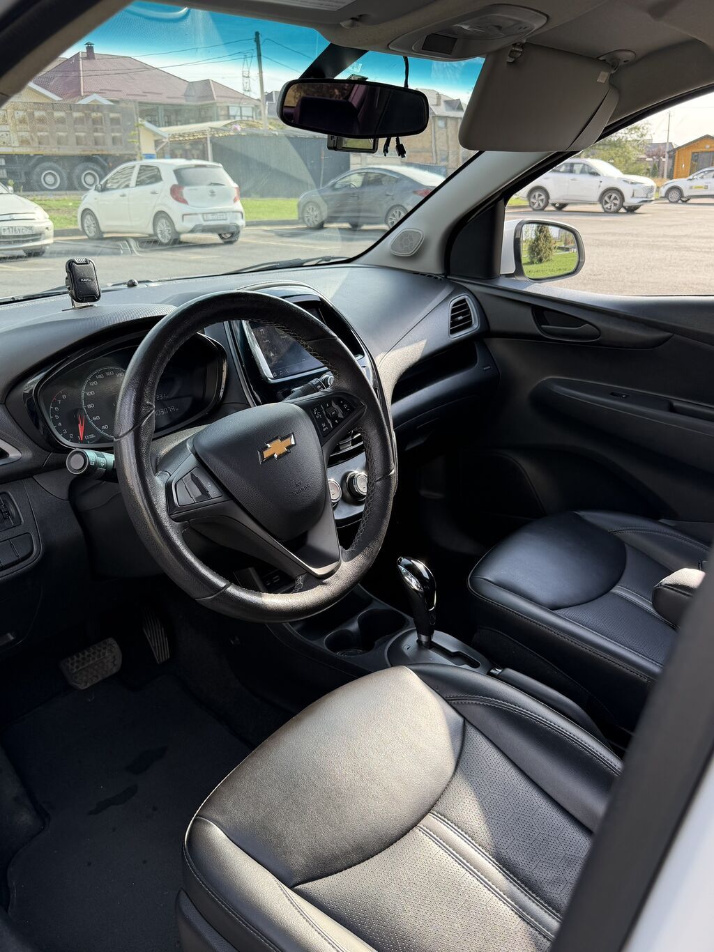 Chevrolet Spark: 2020 г., 1 л, Автомат, Бензин, Хэтчбэк: фото 5
