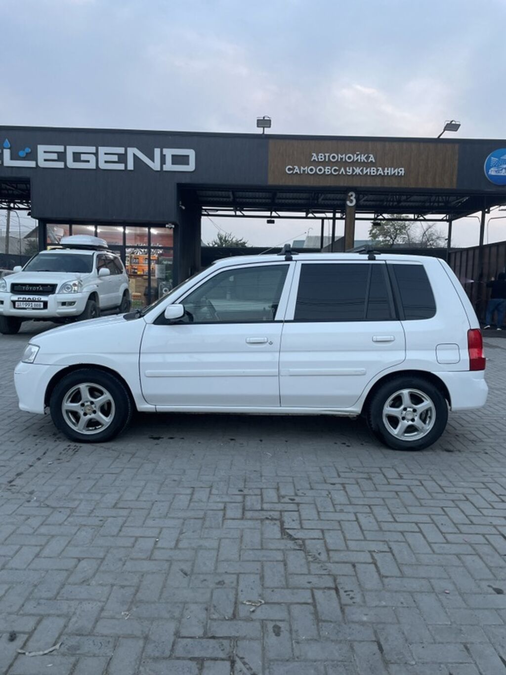 Mazda Demio: 2002 г., 1.3 л, Автомат, Бензин, Хэтчбэк: фото 5