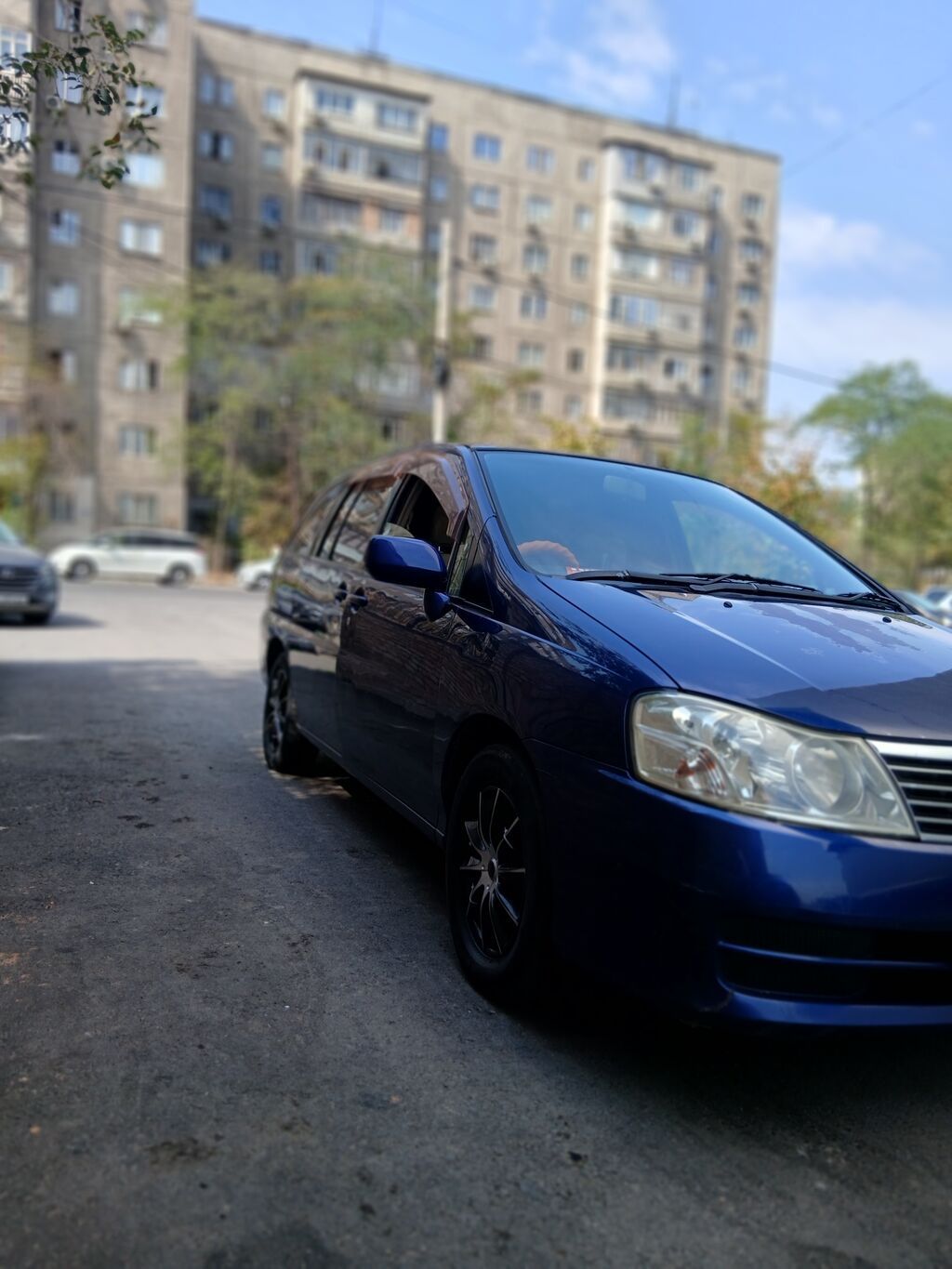 Nissan Liberty: 2003 г., 2 л, Вариатор, Газ, Универсал: фото 2