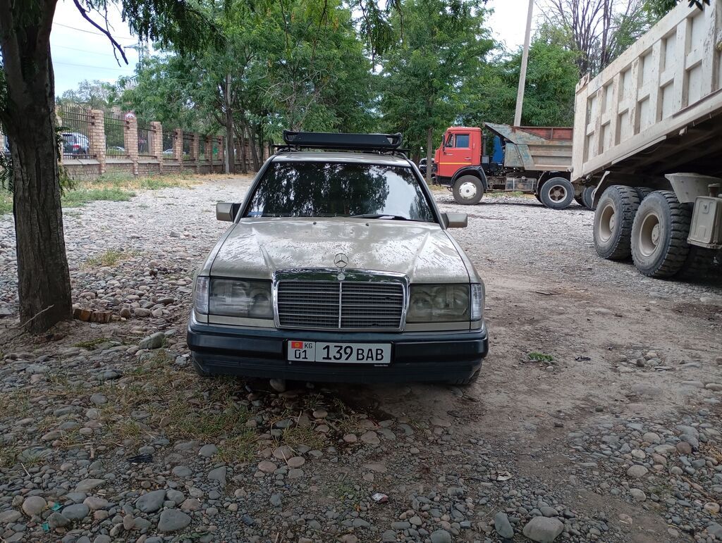 Mercedes-Benz W124: 1989 г., 2.9 л, Механика, Дизель, Универсал: фото 2
