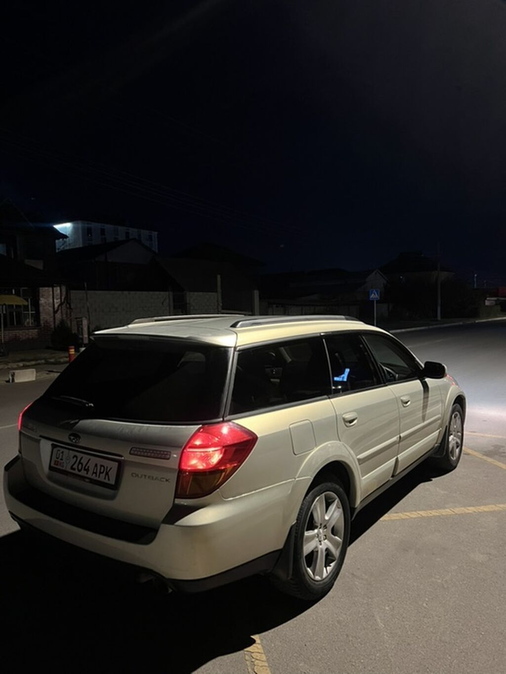 Subaru Outback 2003 г., 2.5 л, автомат: фото 6