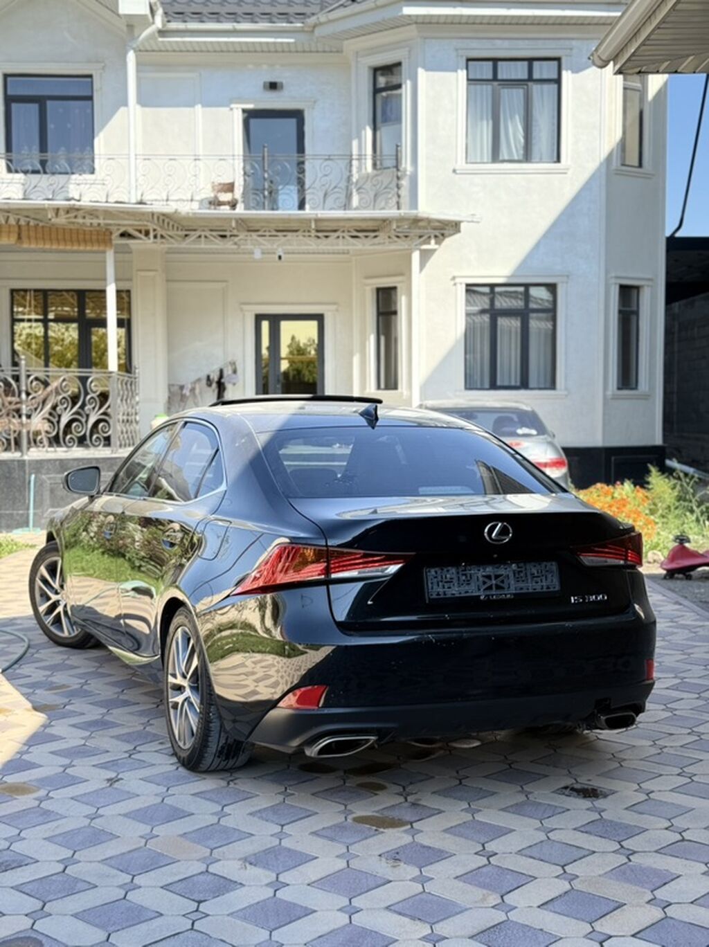 Lexus IS: 2018 г., 2 л, Автомат, Бензин, Седан: фото 4