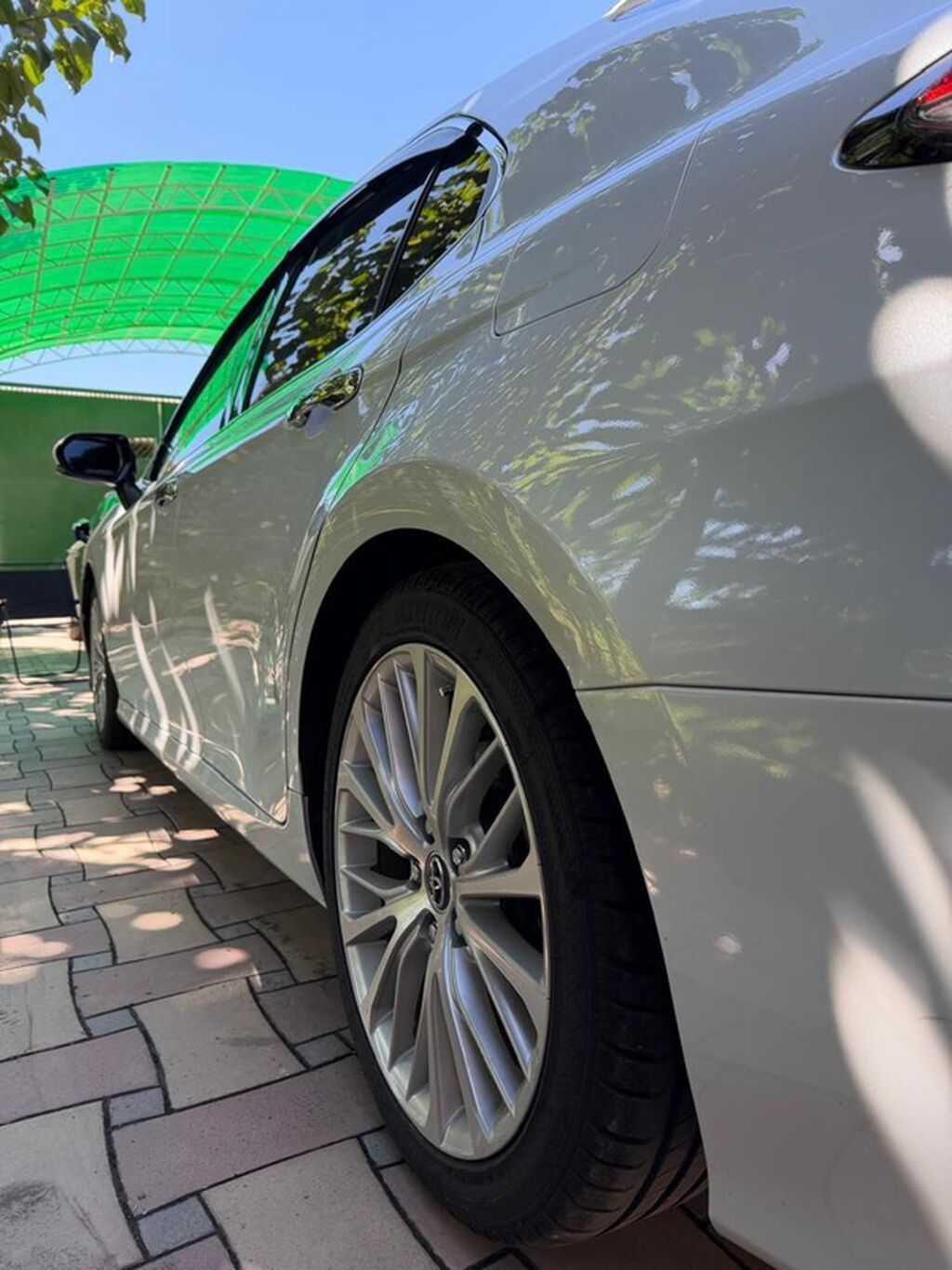 Toyota Camry: 2018 г., 2.5 л, Вариатор, Гибрид, Седан: фото 5