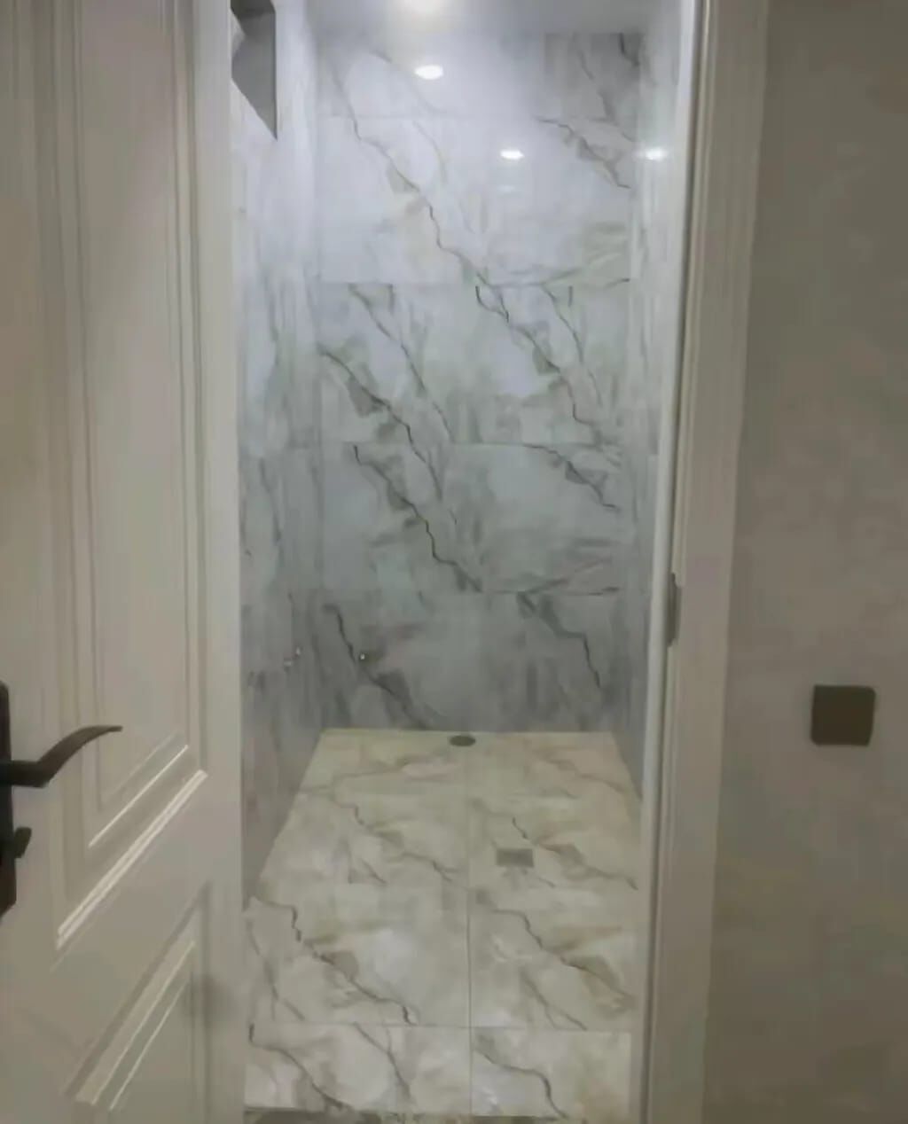 4 otaqlı, 145 kv. m, Kredit var, Yeni təmirli