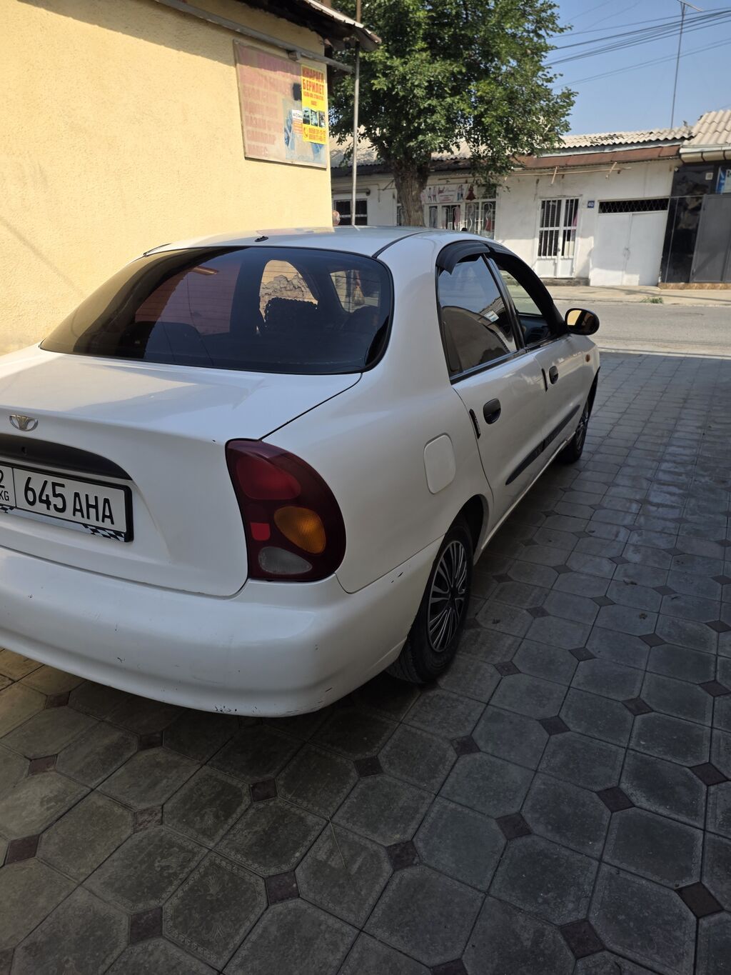 Daewoo Lanos: 2000 г., 1.3 л, Механика, Бензин, Седан — фото 4