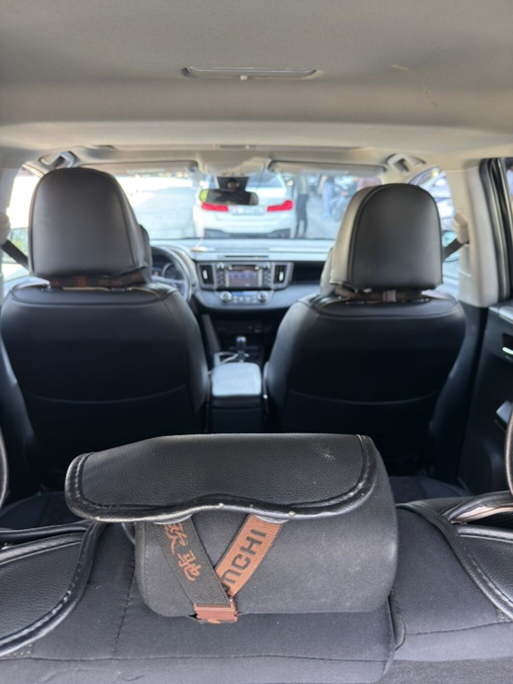 Toyota RAV4: 2018 г., 2.5 л, Автомат, Бензин, Кроссовер: фото 4