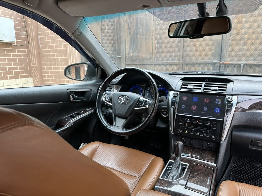 Toyota Camry: 2017 г., 2.5 л, Автомат, Бензин, Седан: фото 8