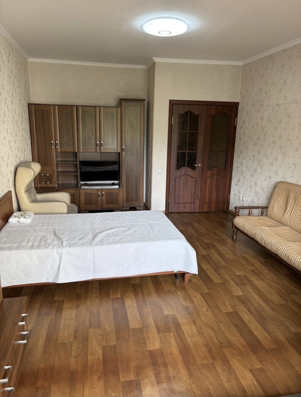 Сдаётся однокомнатная квартира 63м2 в районе ЦУМ. Квартира: фото 2