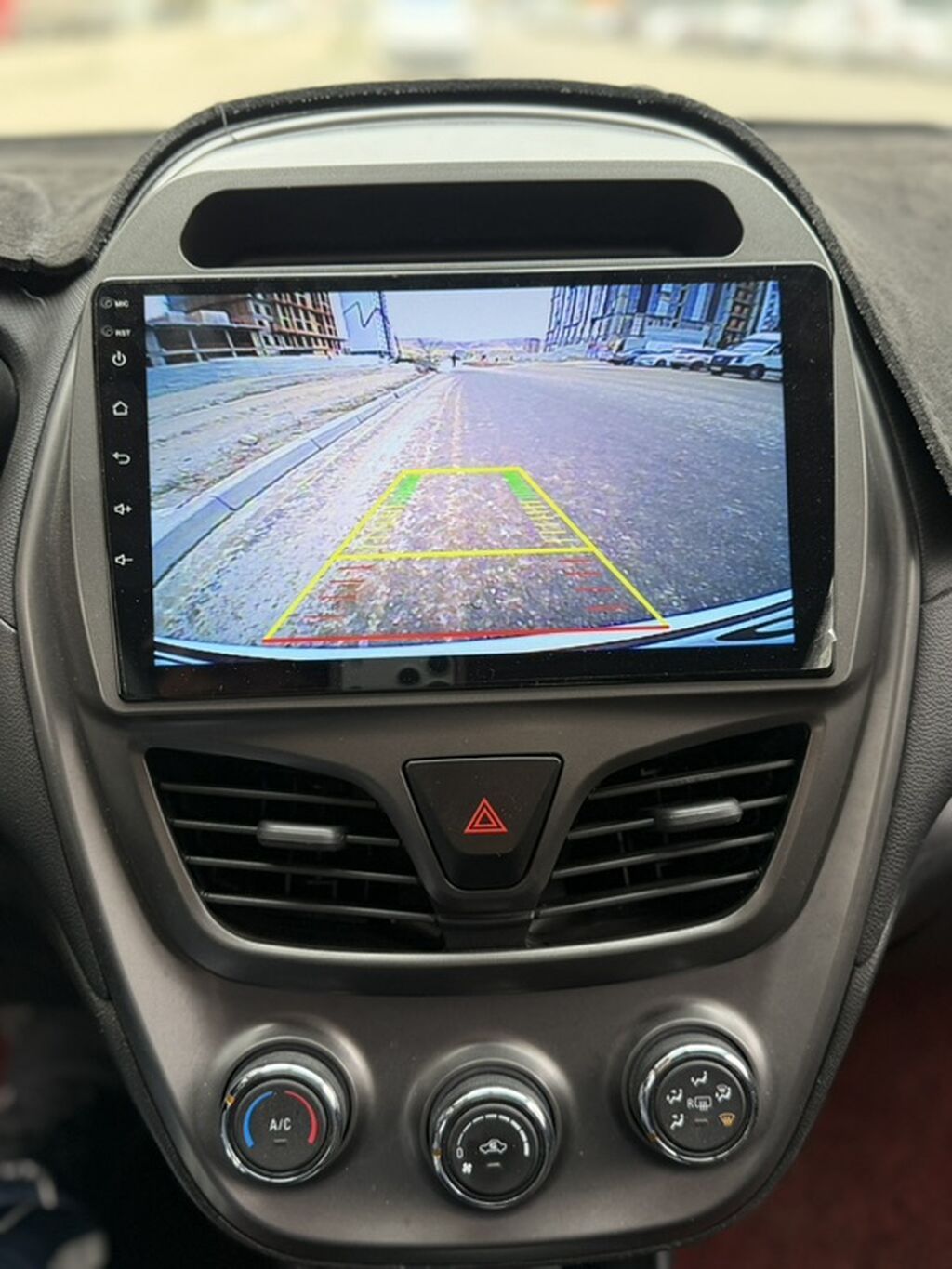 Chevrolet Spark: 2020 г., Бензин, Хэтчбэк: фото 6