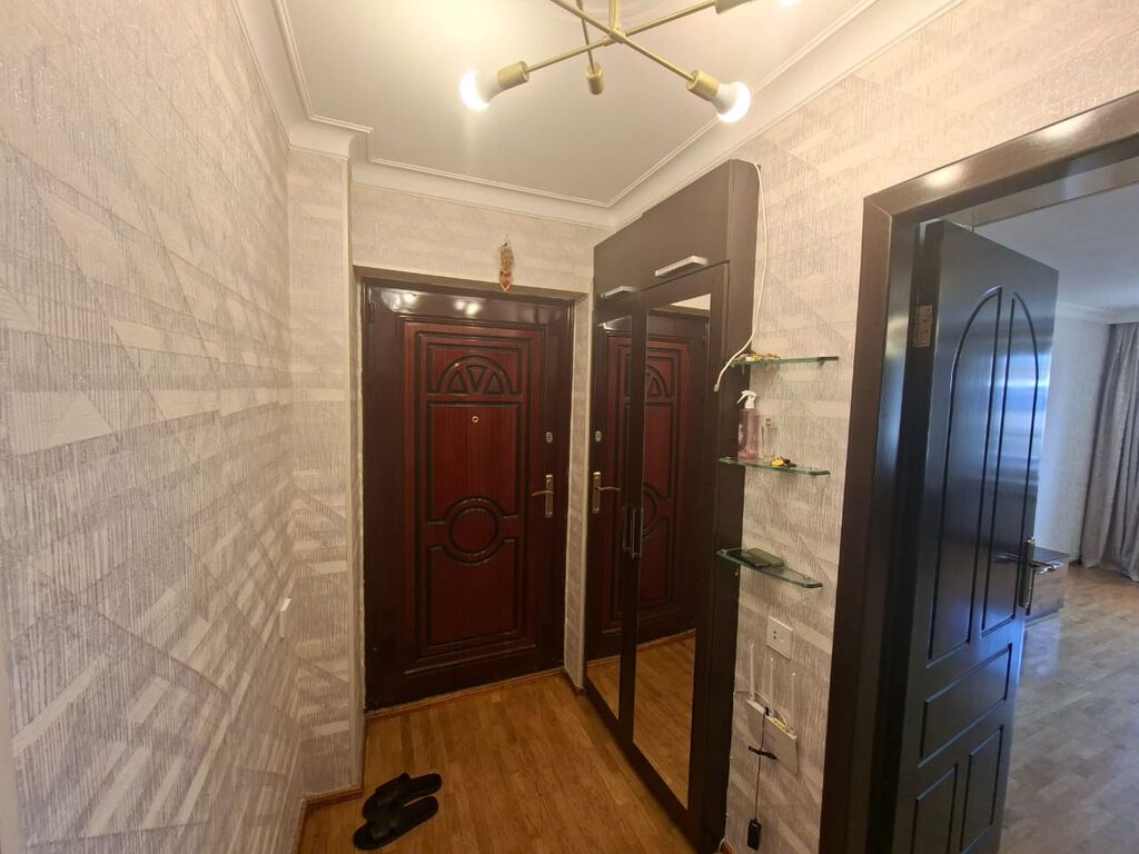 Bakı, 3 otaqlı, Köhnə tikili, 75 kv. m