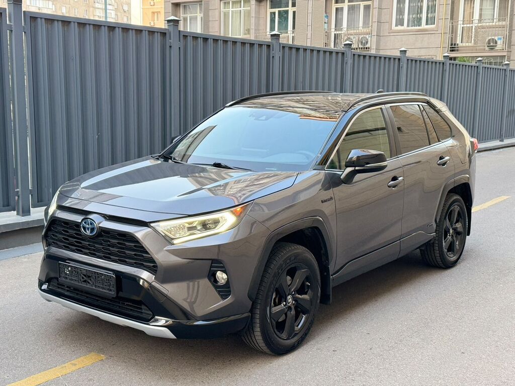 Toyota RAV4: 2019 г., 2.5 л, Автомат, Гибрид, Кроссовер: фото 4
