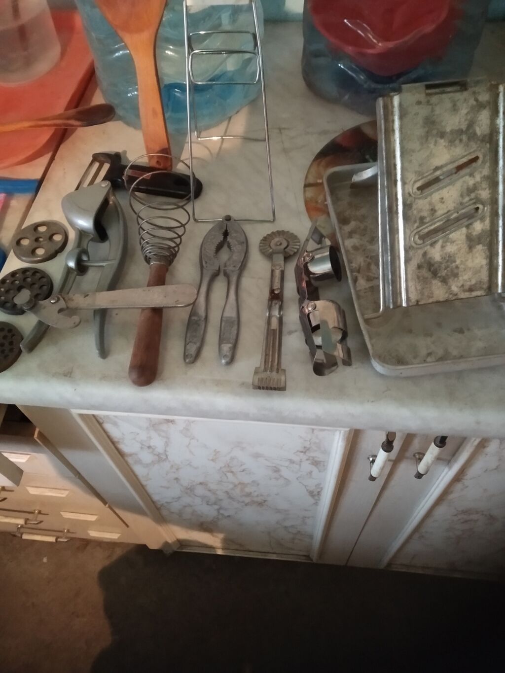 Мясорубка электро1300с.формы выпечки,чаши эмаль,конфетница,трезколесны — фото 6