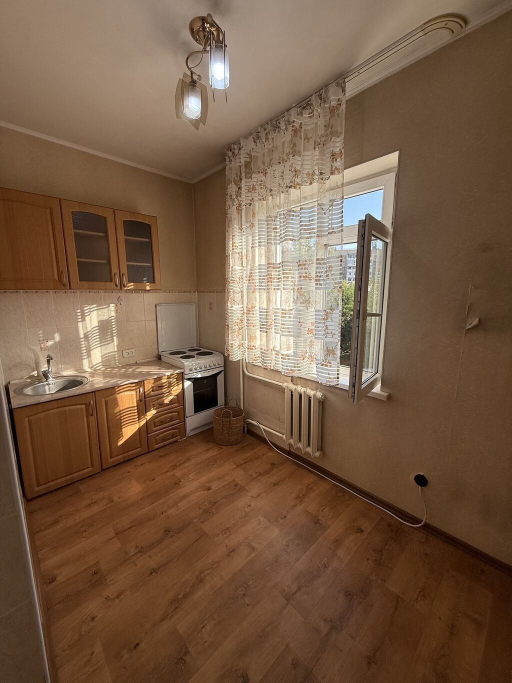 1 комната, 40 м², 11 мкр 105 серия, 4 этаж, Косметический ремонт: фото 2