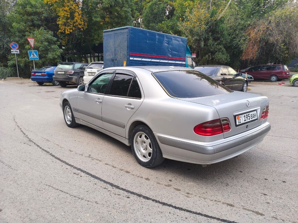 Mercedes-Benz E-Class: 2000 г., 3.2 л, Автомат, Дизель, Седан: фото 5