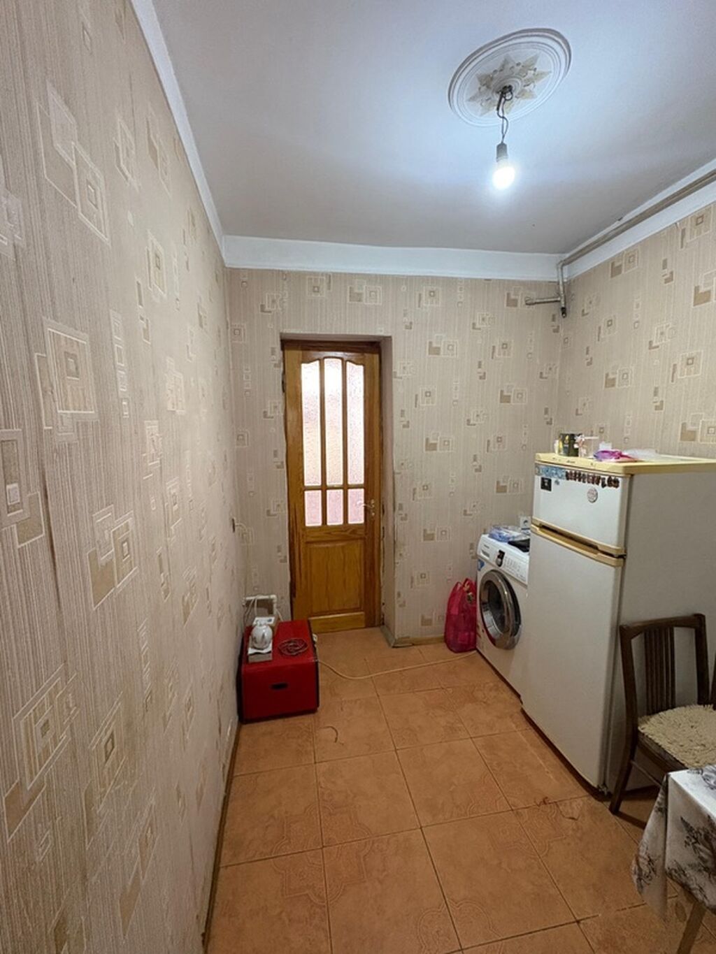 Bakı, 8-ci kilometr, 3 otaqlı, Köhnə tikili, m. Xalqlar Dostluğu, 80 kv. m