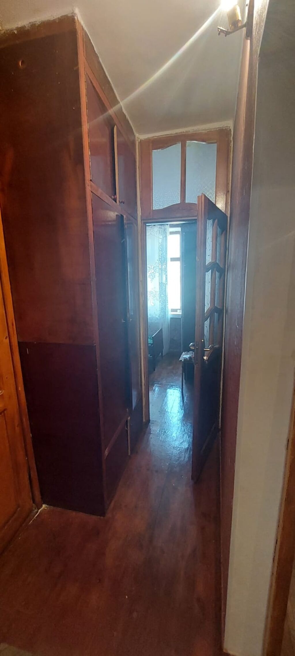 Bakı, Bakıxanov qəs., 3 otaqlı, Köhnə tikili, m. Neftçilər, 65 kv. m