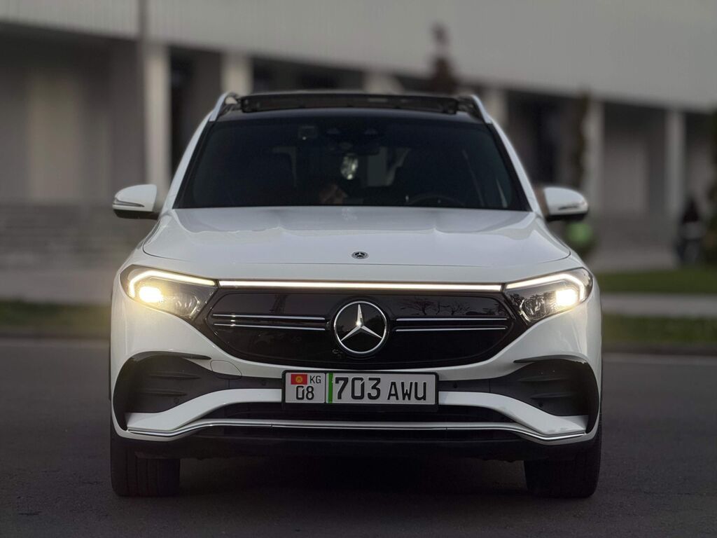 Mercedes-Benz EQB: 2022 г., 2 л, Автомат, Электромобиль, Кроссовер: фото 2