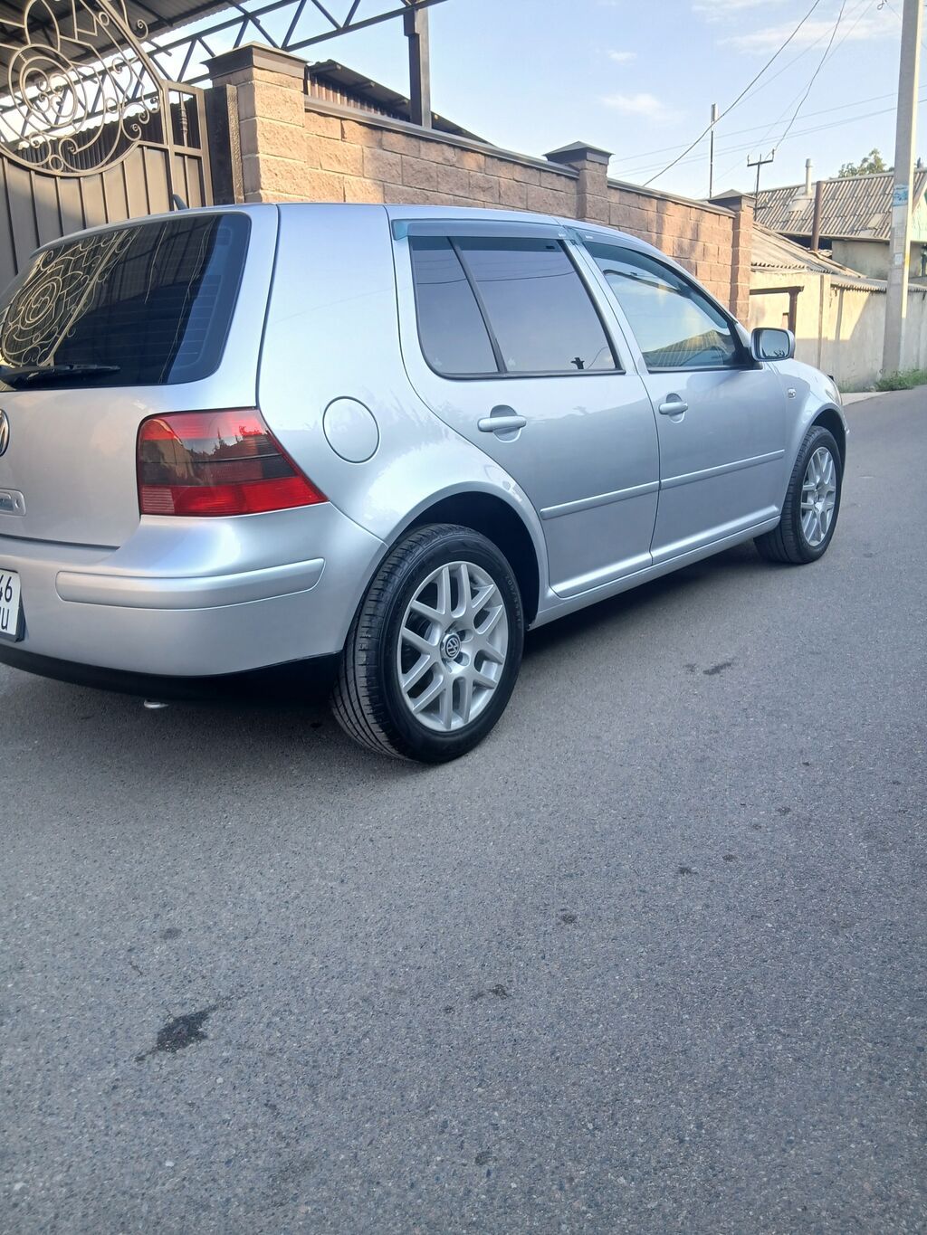 Volkswagen Golf: 2002 г., 2 л, Автомат, Бензин, Хэтчбэк: фото 7