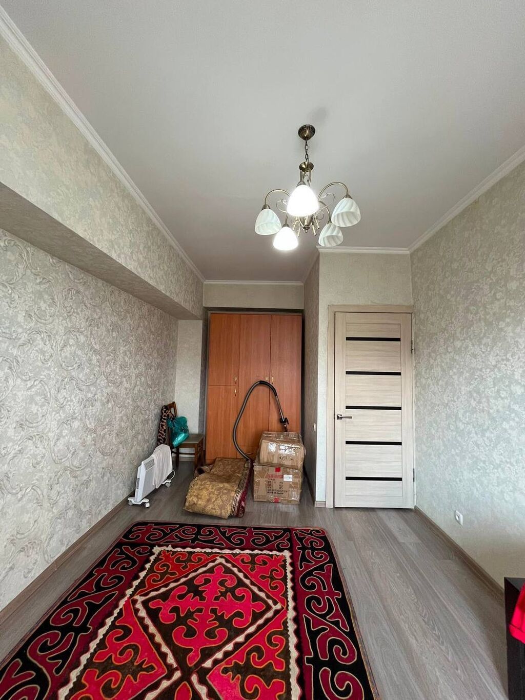 1 комната, 33 м², Индивидуалка, 8 этаж, Косметический ремонт — фото 3