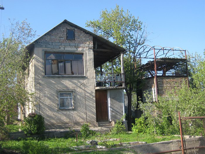 В бишкеке без посредников. Дачи в Бишкеке. Дача в Кыргызстане. Дача Достук. Авито Киргизия.