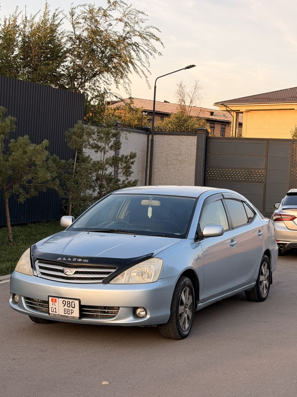 Toyota Allion: 2003 г., 2 л, Автомат, Бензин, Седан: фото 3