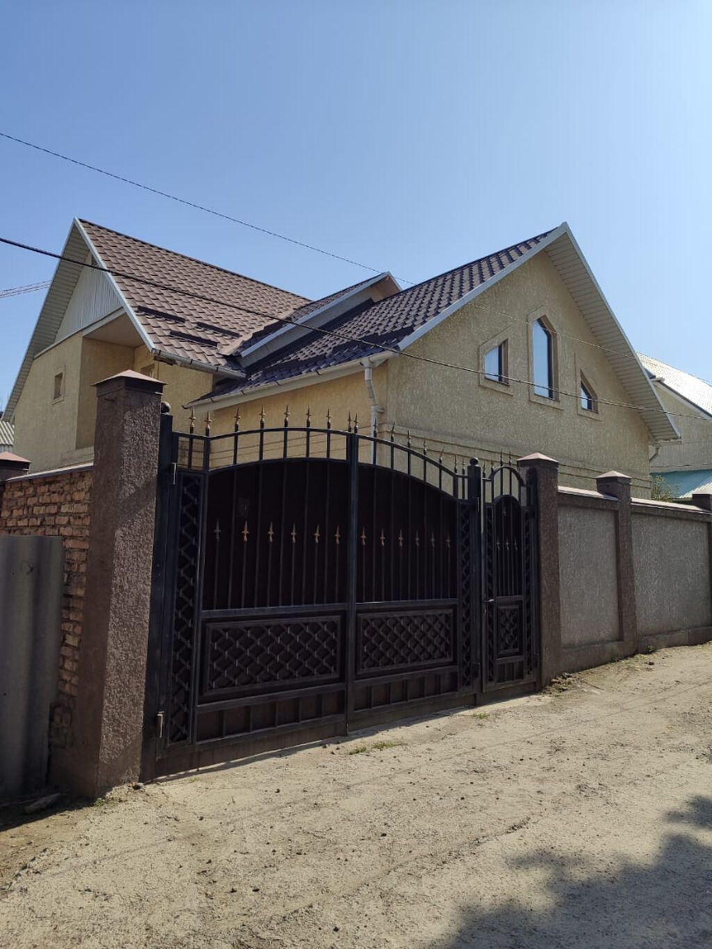 4 комнаты, 150 м², 4 соток, Бишкек, Городская больница №4 (ул. Айни) Агентство недвижимости: фото 2