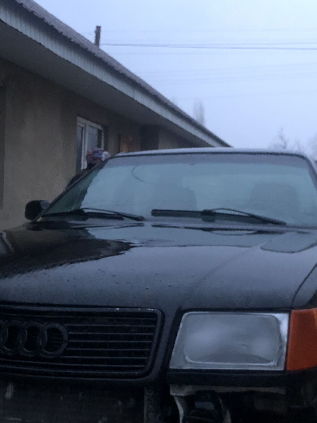 Audi S4: 1991 г., 2.3 л, Механика, Бензин, Седан: фото 6