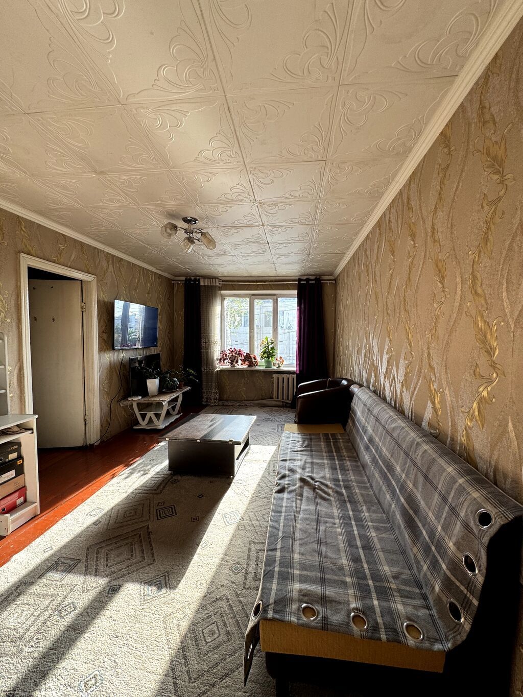 2 комнаты, 42 м², Ошский рынок / базар Индивидуалка, 2 этаж, Старый ремонт: фото 4