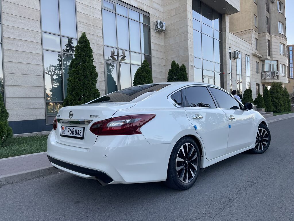 Nissan Altima 2018 г., 2.5 л, вариатор, бензин: фото 3