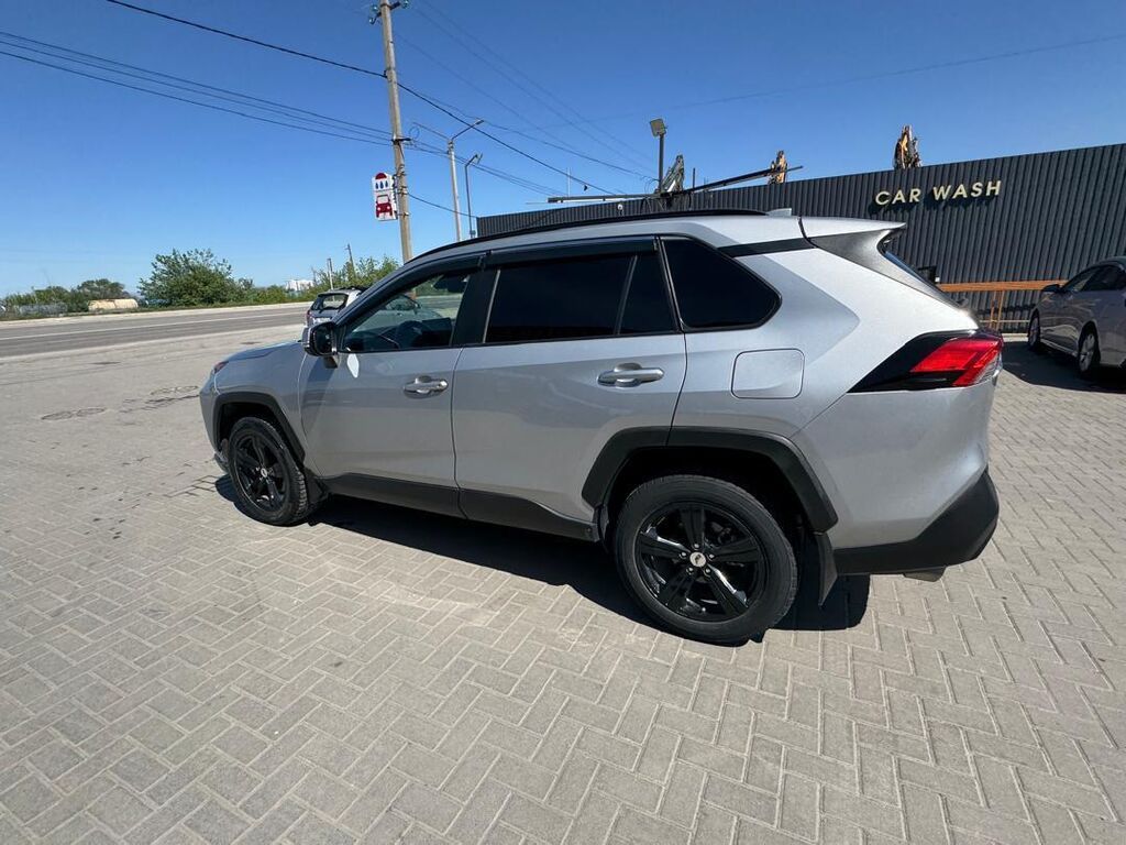 Toyota RAV4: 2020 г., 2.5 л, Автомат, Бензин, Кроссовер: фото 3