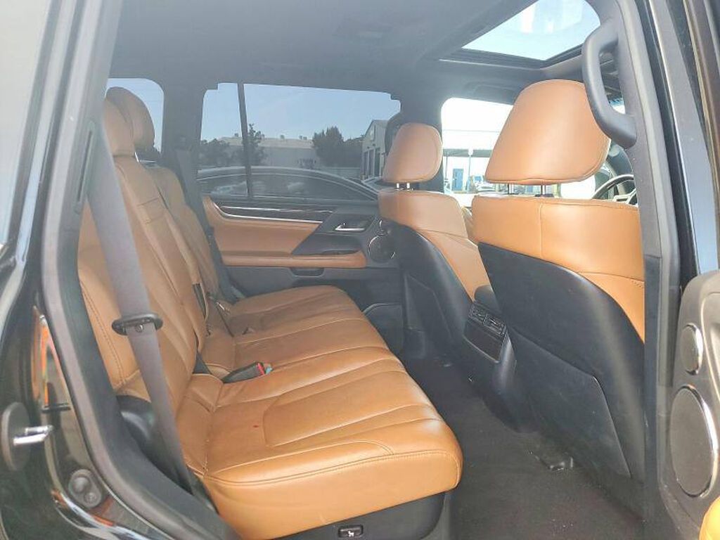 Lexus LX: 2021 г., 5.7 л, Автомат, Бензин: фото 7