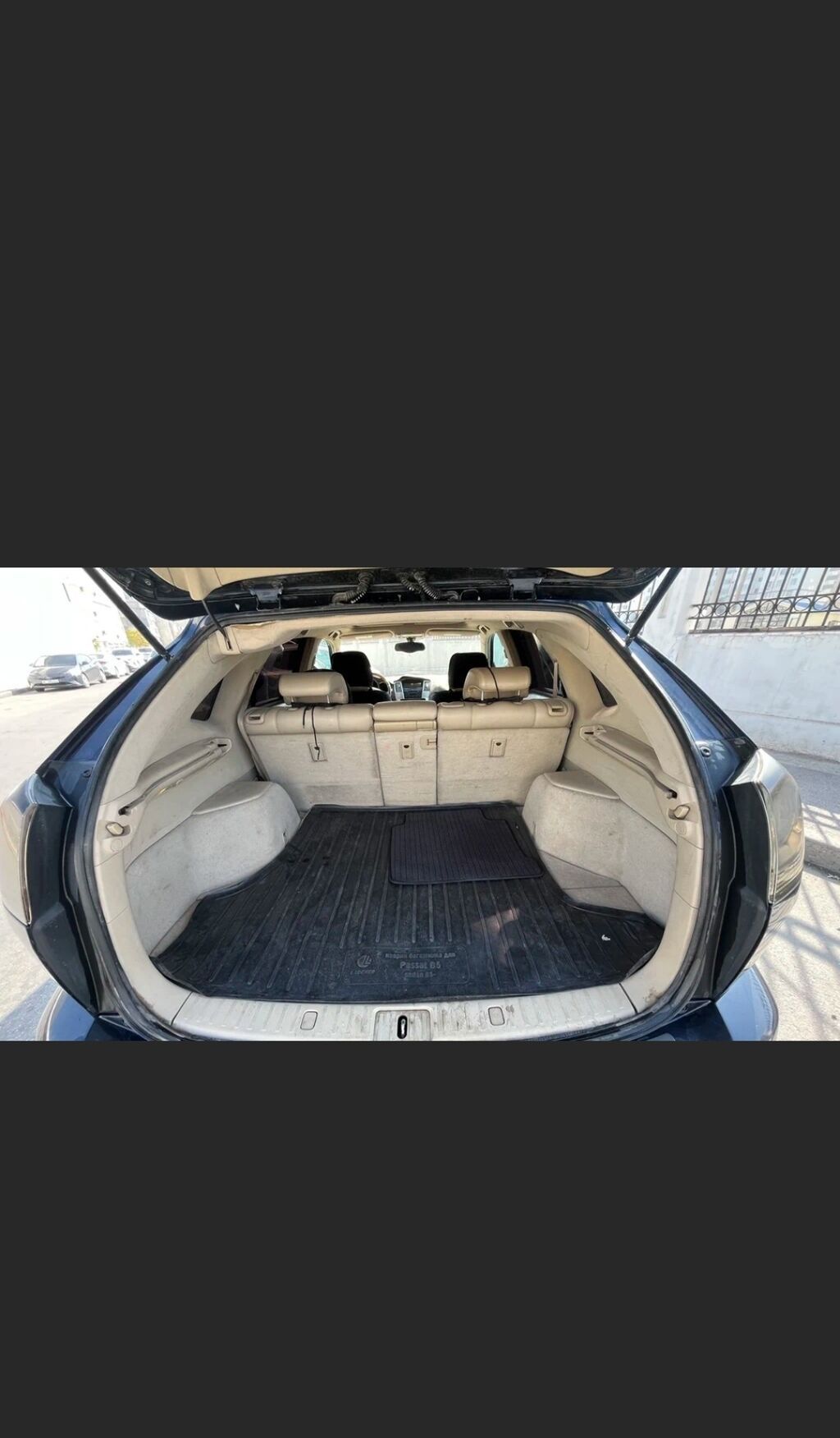 Lexus RX: 2004 г., 3.3 л, Автомат, Газ, Кроссовер: фото 3