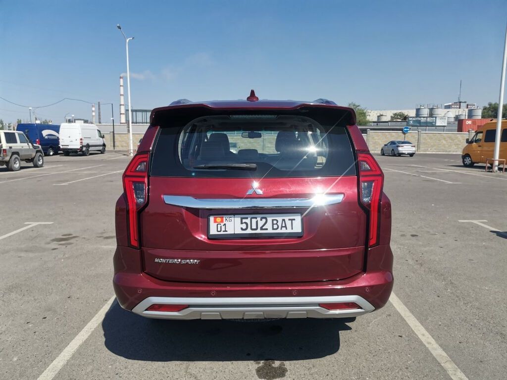 Mitsubishi Montero Sport: 2022 г., 3 л, Автомат, Бензин, Внедорожник: фото 5