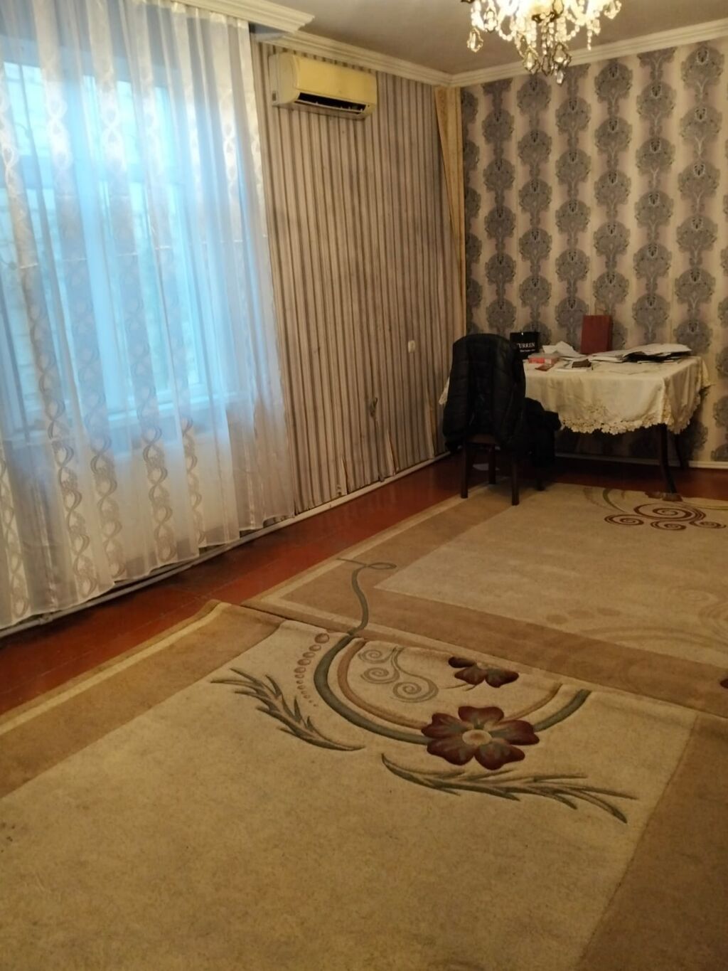3 otaqlı, 120 kv. m, Orta təmir