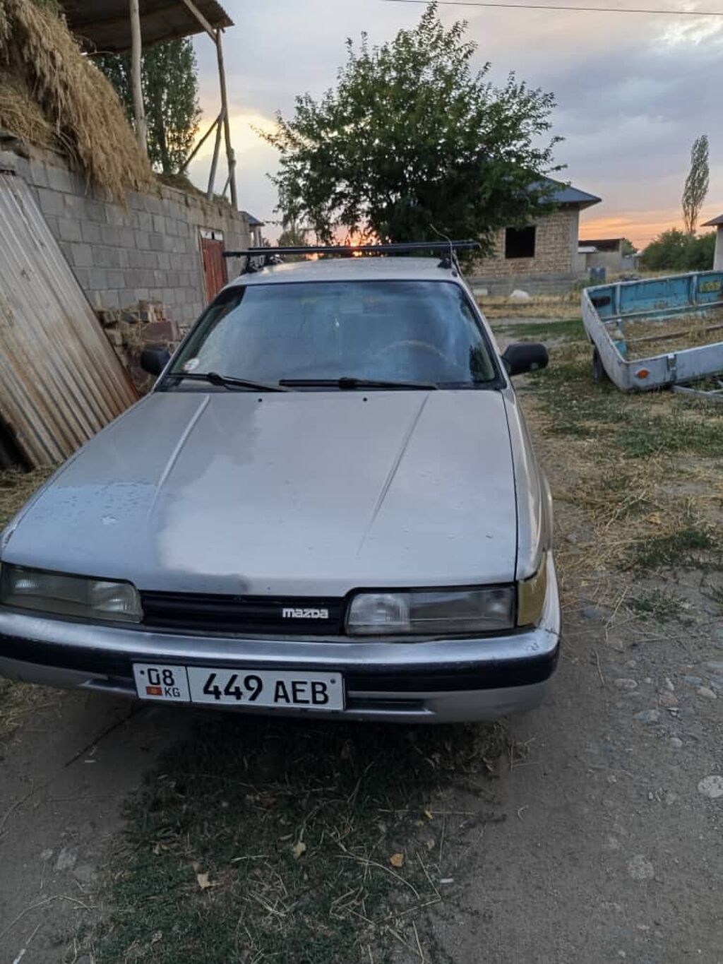 Mazda 626: 1989 г., 0.2 л, Механика, Бензин, Седан: фото 2