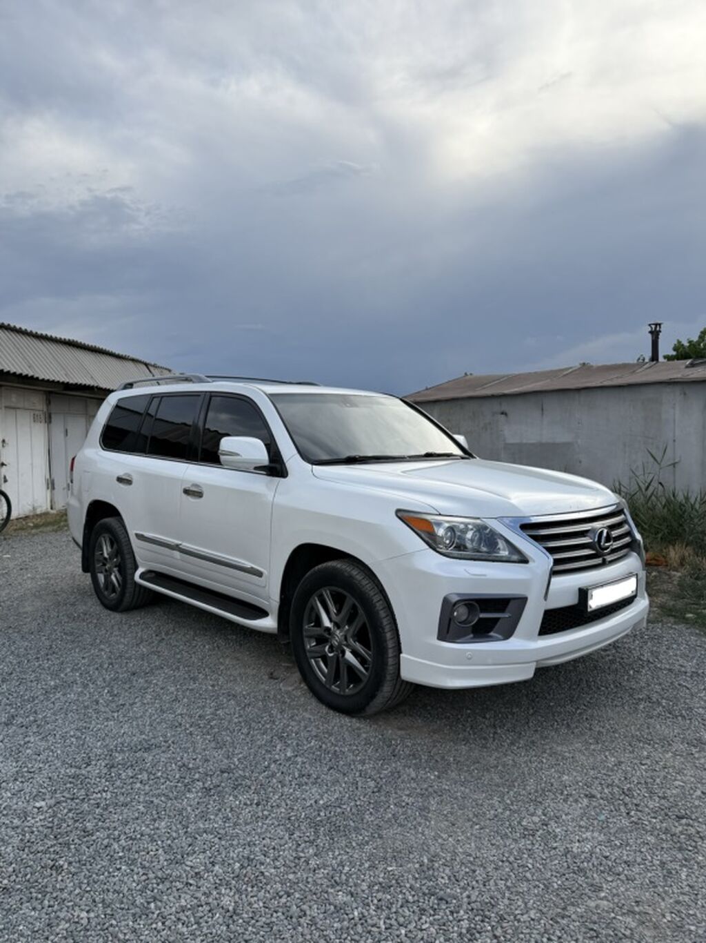 Lexus LX: 2012 г., 5.7 л, Автомат, Газ, Внедорожник: фото 3