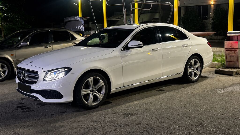 Mercedes-Benz E-Class: 2017 г., 2.2 л, Автомат, Дизель, Седан: фото 3