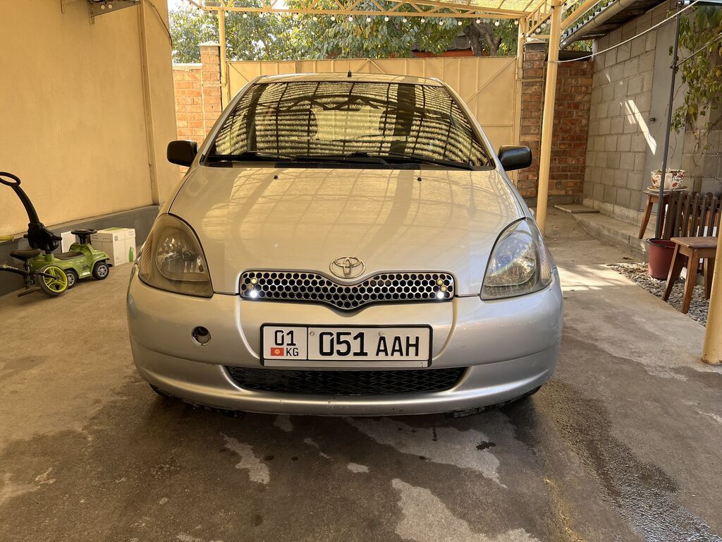 Toyota Yaris: 2000 г., 1.3 л, Автомат, Бензин, Хэтчбэк: фото 5