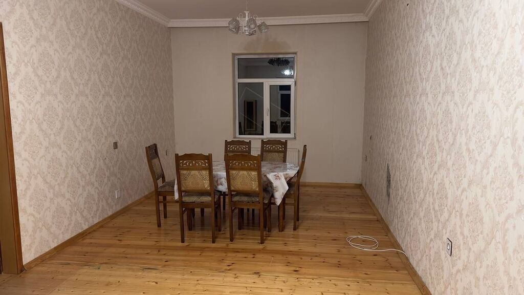 Ramana qəs. 5 otaqlı, 200 kv. m, Orta təmir