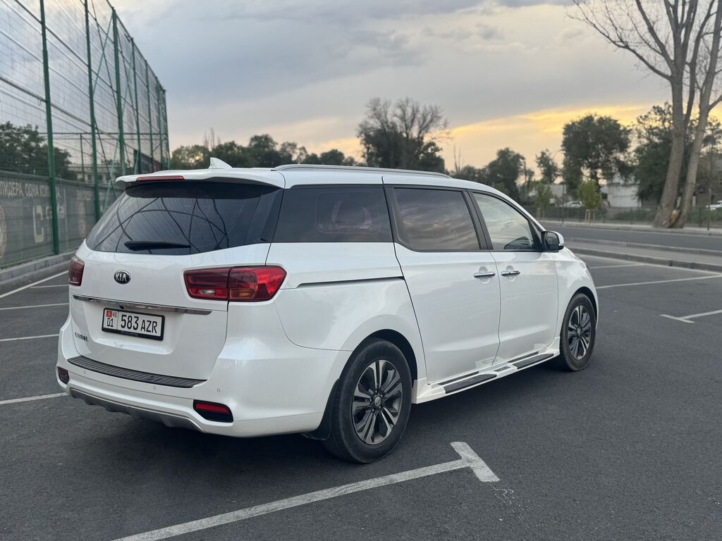 Kia Carnival: 2019 г., 2.2 л, Автомат, Дизель, Минивэн: фото 4