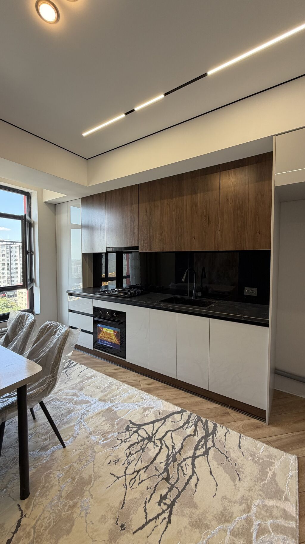 2 комнаты, 72 м², Элитка, 10 этаж, Дизайнерский ремонт: фото 2