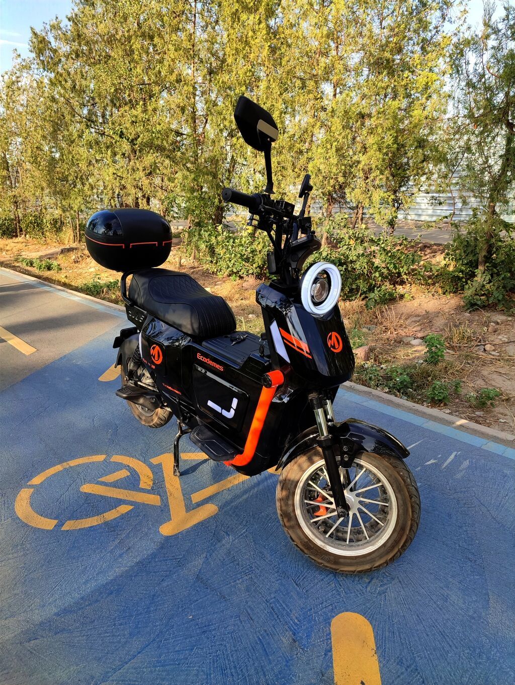 Электроскутер U2 - Запас хода 120 км - Макс скорость 55 км -: фото 1