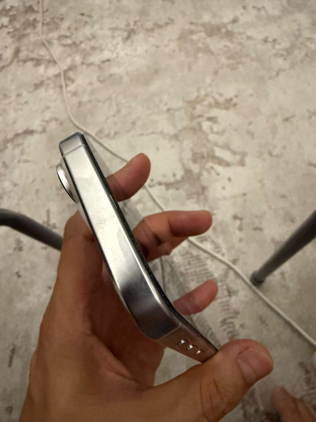 IPhone 16 Pro, Б/у, 256 ГБ, Защитное стекло, Чехол, Кабель, 100 %: фото 4
