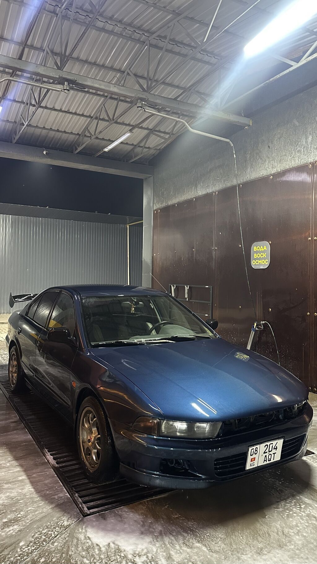 Mitsubishi Galant: 1999 г., 2 л, Механика, Бензин, Седан: фото 1