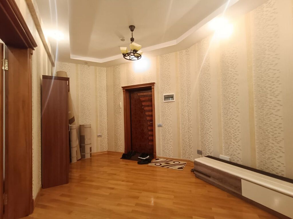 Şah İsmayıl Xətai metrosu yaxınlığında 3 otaqlı kirayə mənzil -
