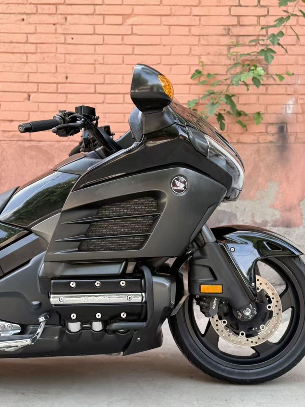HONDA GOLD WING F6B | 2013 | 1800 см³ Пробег всего 15 000 км!: фото 5