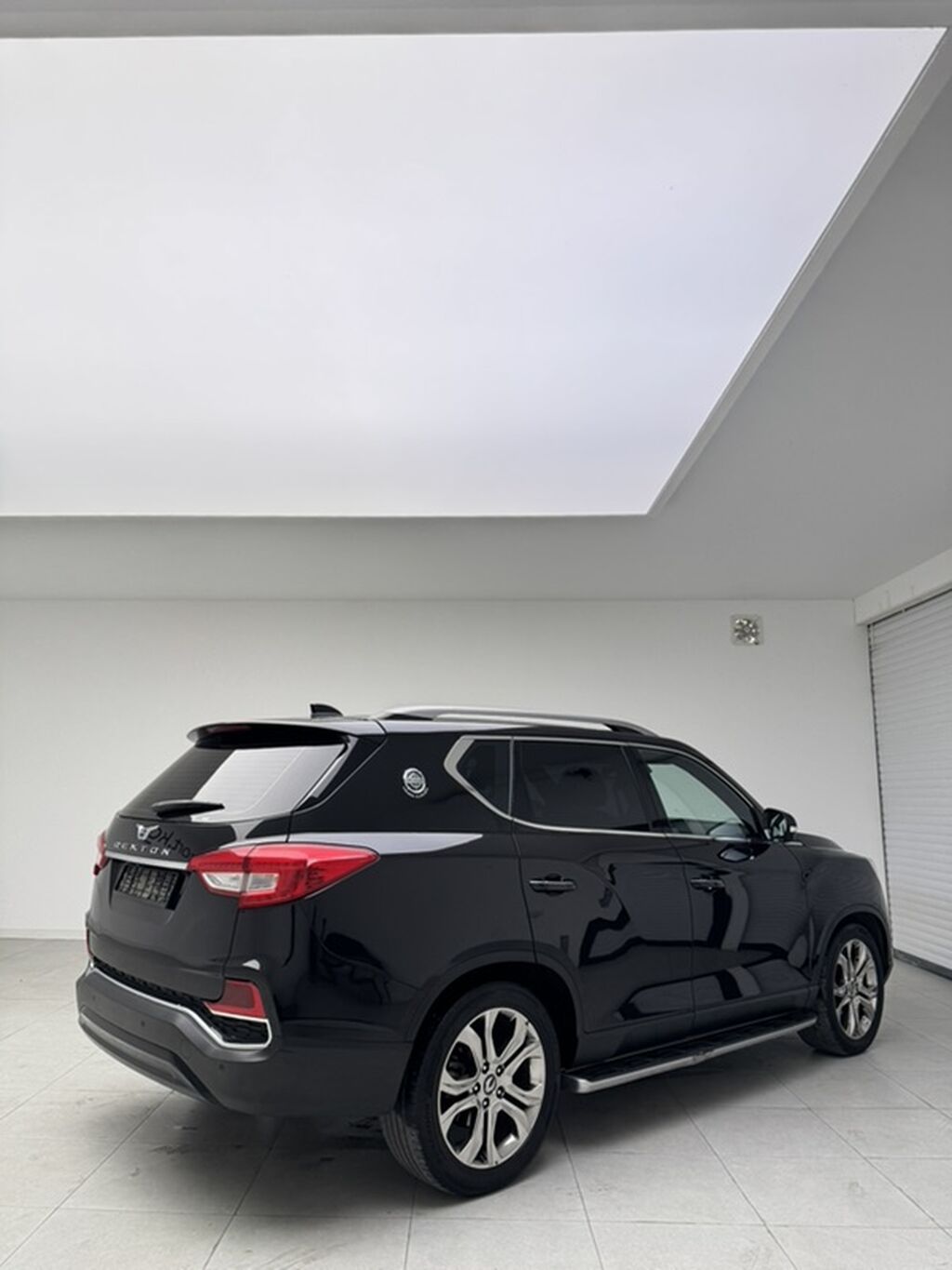 Ssangyong Rexton: 2018 г., 2.2 л, Автомат, Дизель, Внедорожник: фото 6