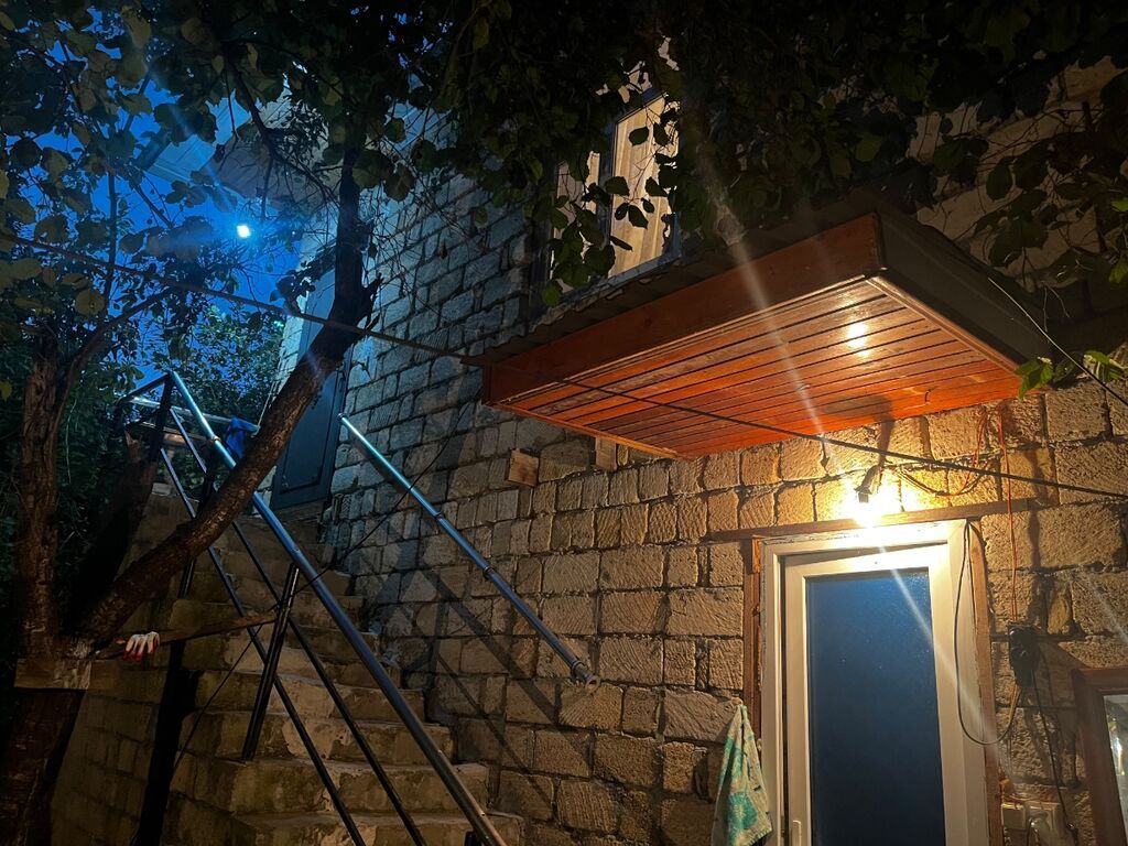 6 otaqlı, 100 kv. m, Kredit yoxdur, Orta təmir