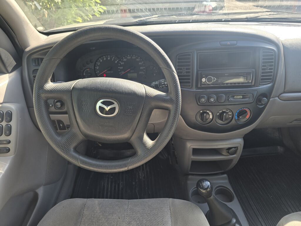 Mazda Tribute: 2001 г., 2 л, Механика, Газ: фото 8