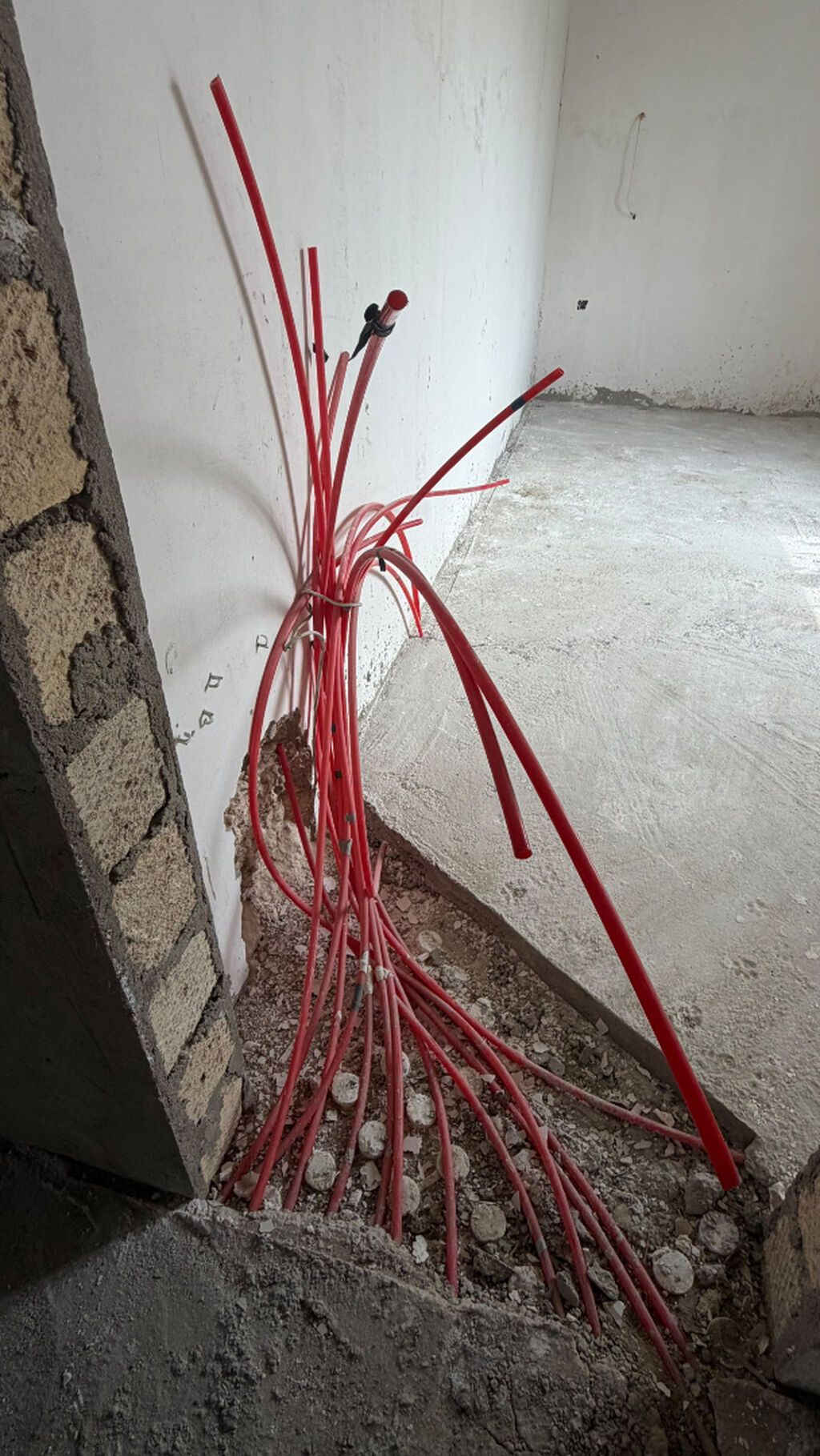Bakı, 240 kv. m, 6 otaqlı, Kanalizasiya, Kombi, İşıq